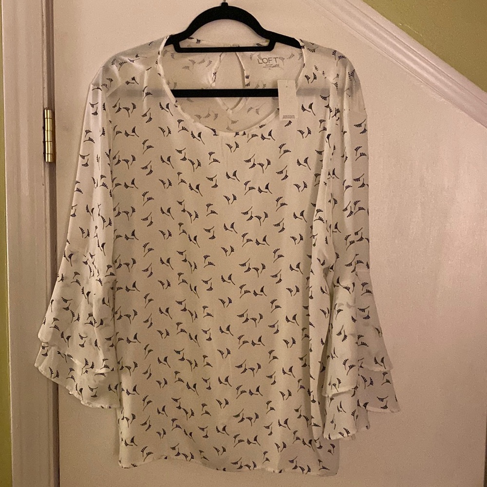 NWT LOFT tiered flutter sleeve silk blouse, size XL